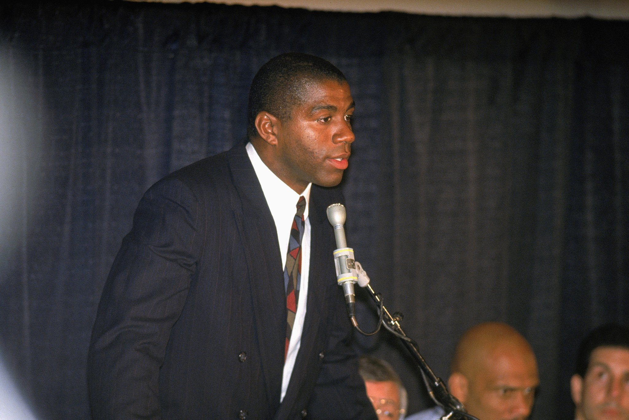 Magic Johnson remembers Nov. 7, 1991, the day he told the ...